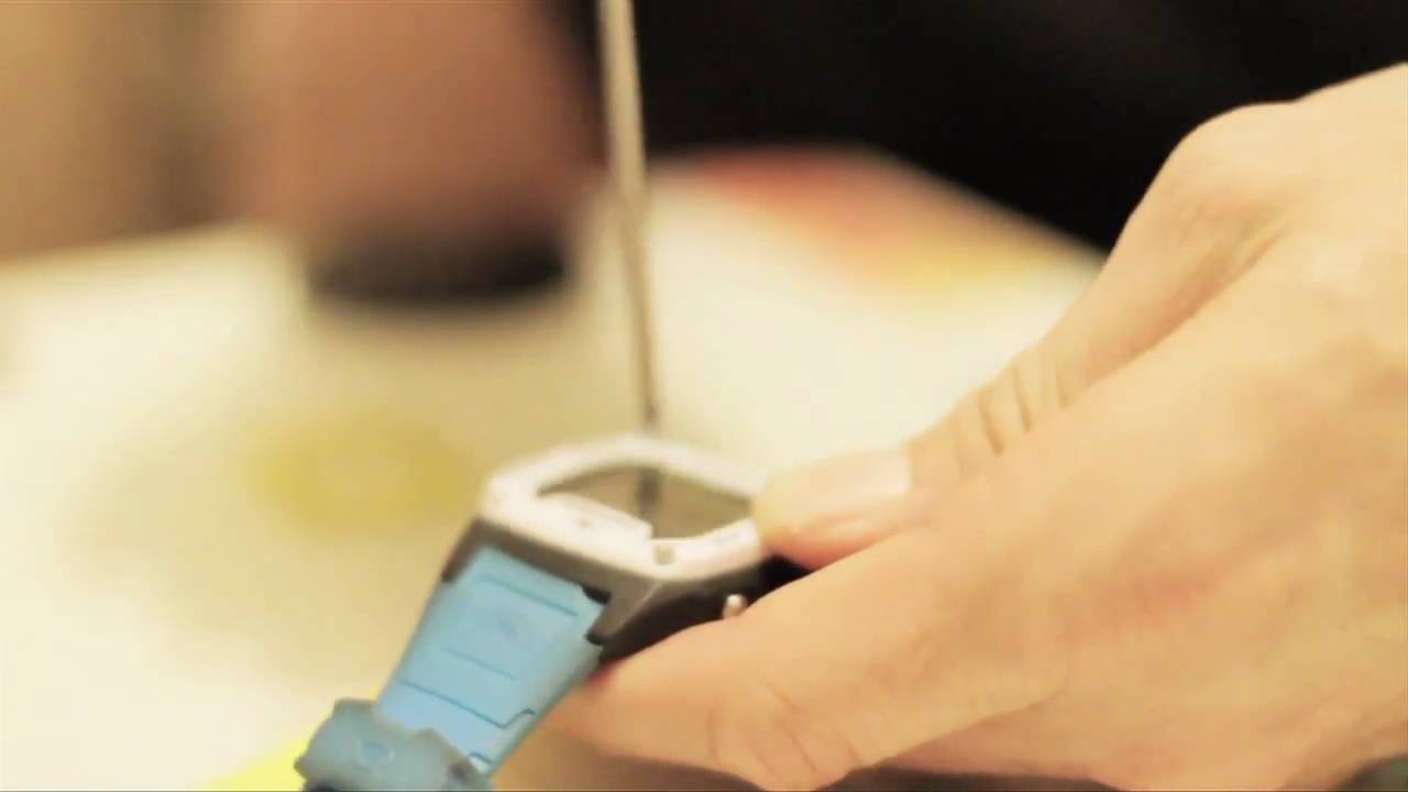 Customize your Shark Watch : How To - YouTube